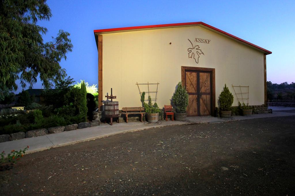Assaf Boutique Winery & Cabins Kidmat Tsvi Exterior photo